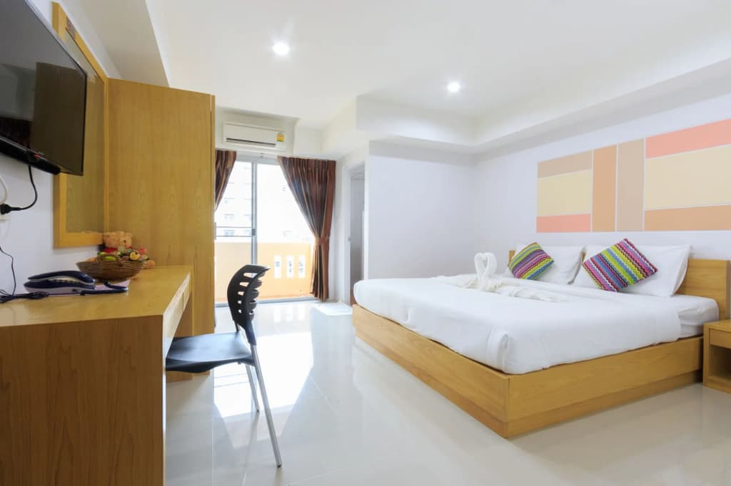 JR Mansion - photo 7