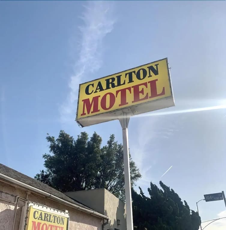 Carlton Motel - photo 4