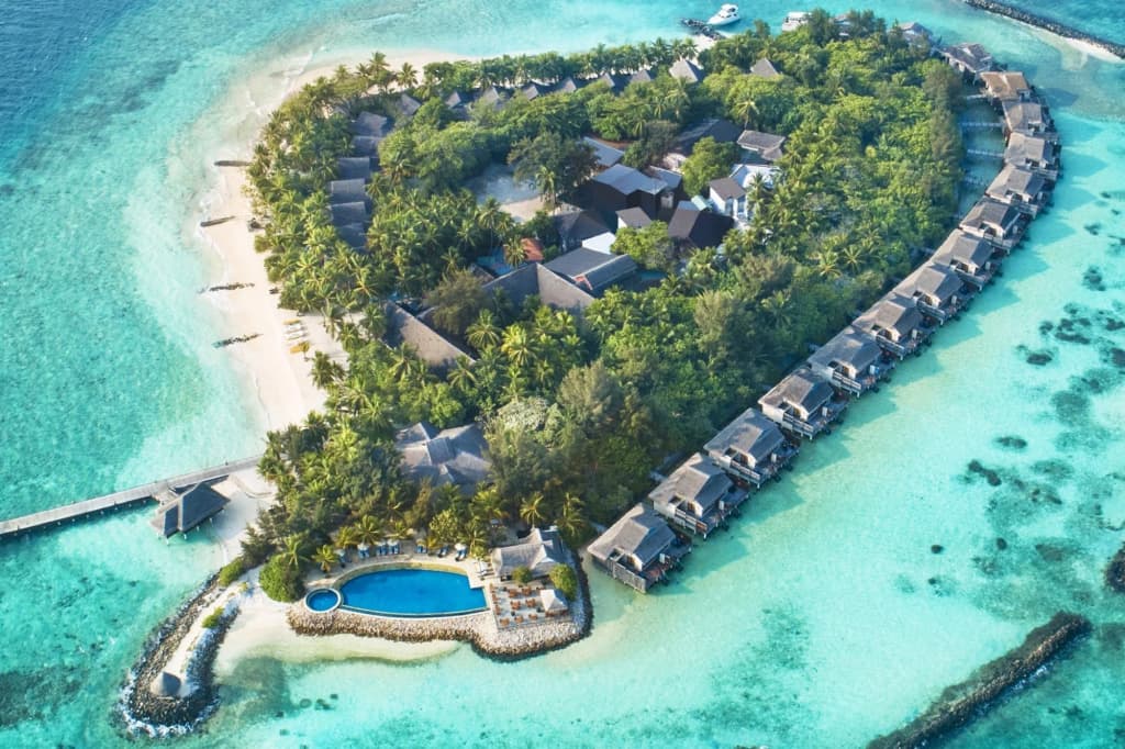 Taj Coral Reef Resort & Spa - photo 20