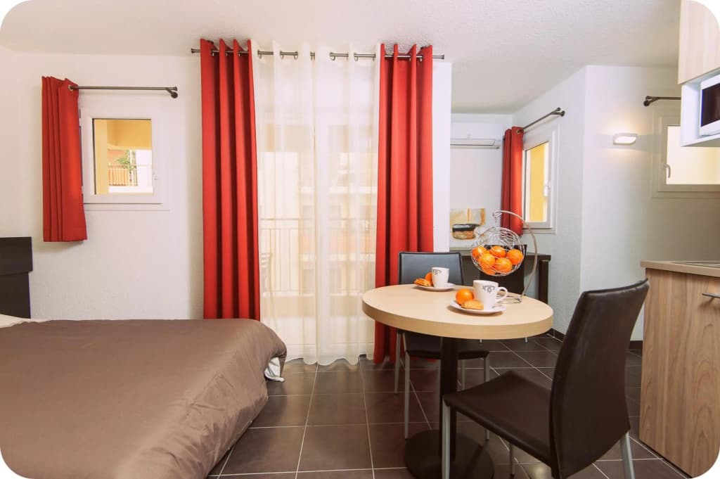 Villa Serafina Apartments - photo 1