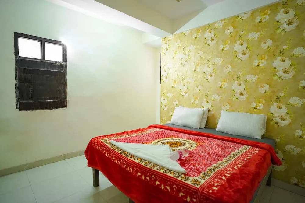 Roomshala 037 Honey Inn - photo 2
