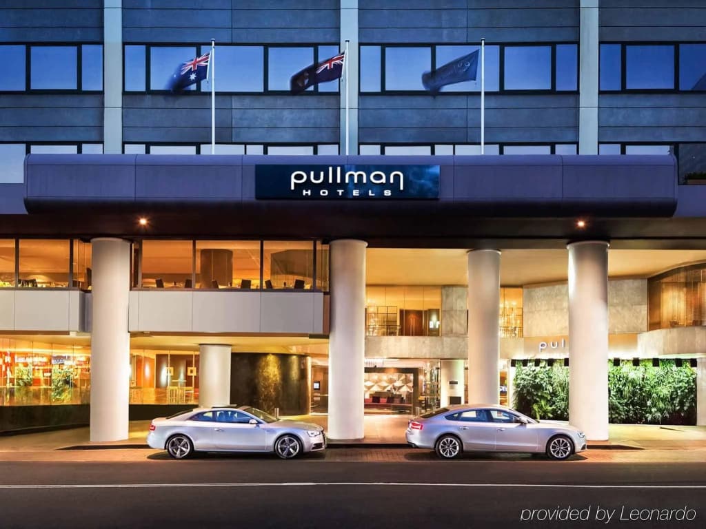 Pullman Sydney Hyde Park - photo 1