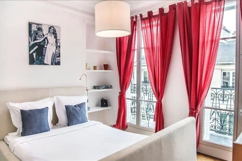 Charming Apartment With Balcony - 5 min Republique - photo 6