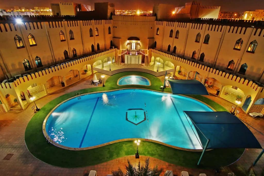 Majan Continental Hotel - photo 14