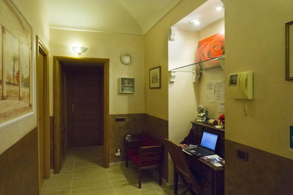 City House - photo 10