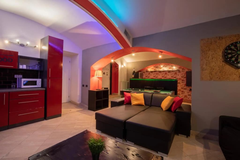 Party Underground with Pooltable - photo 1