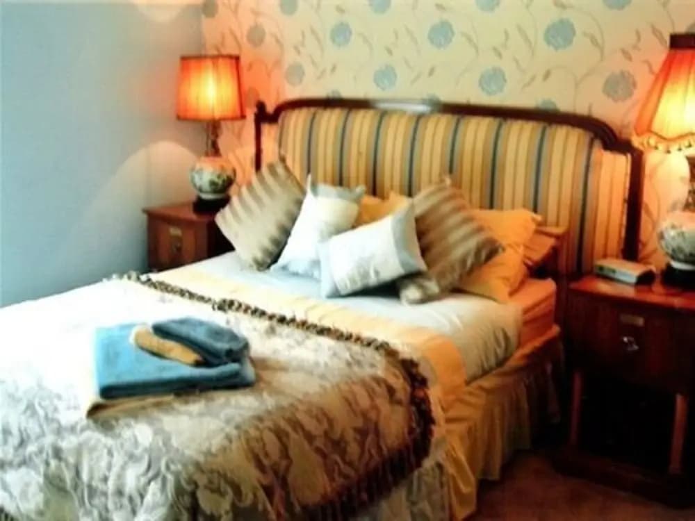 Emerald Guest House - photo 3