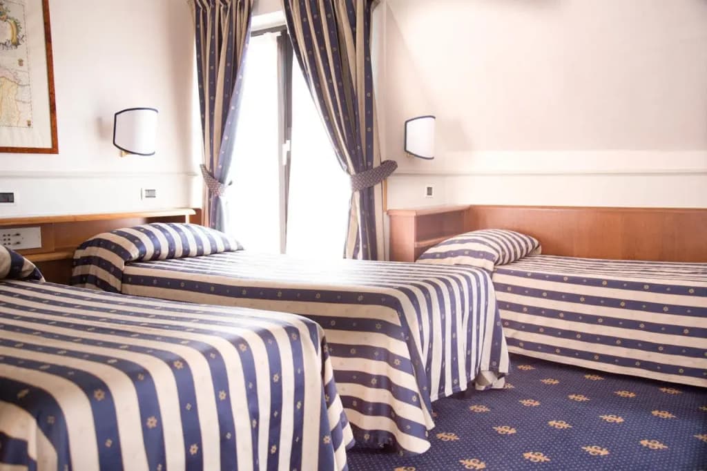 Hotel Flora - photo 20