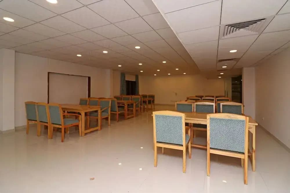 OYO 26911 Kcg Hotels - photo 16