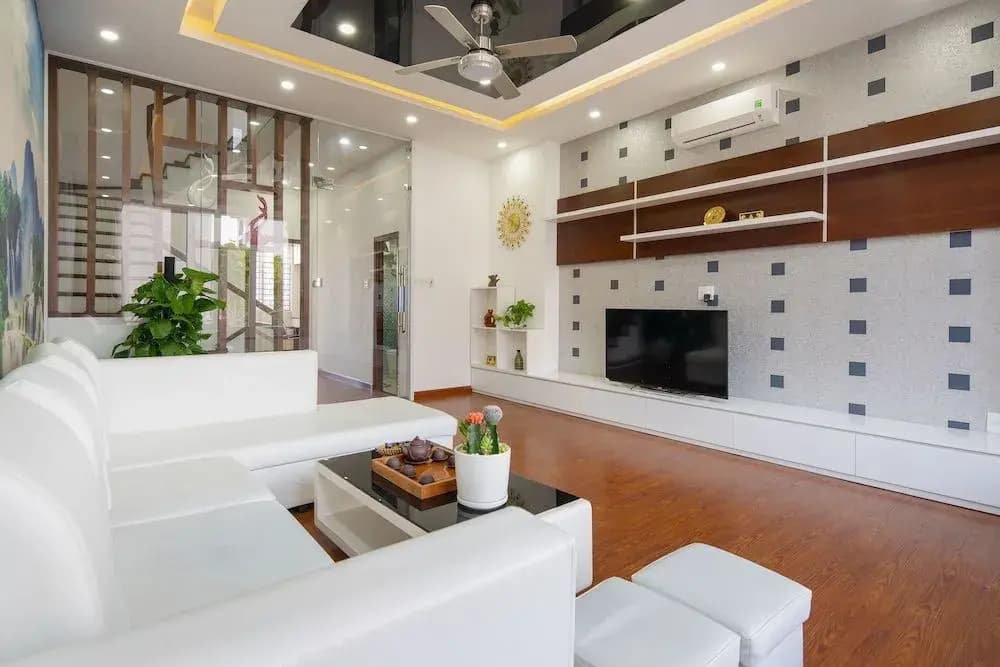 T P Luxury House - photo 2