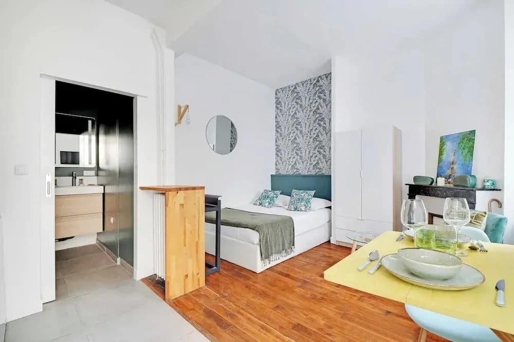 Cozy Studio With Terrace Near the Eiffel Tower - photo 1