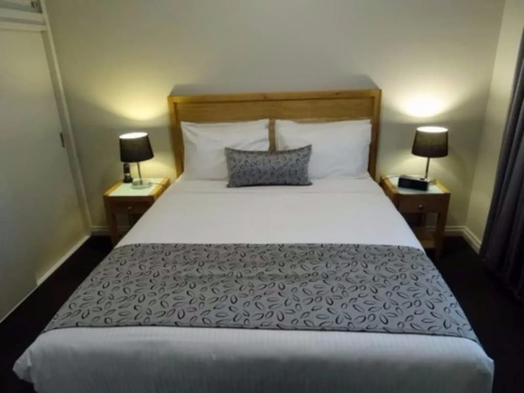 Fawkner Executive Suites & Serviced Apartments - photo 3