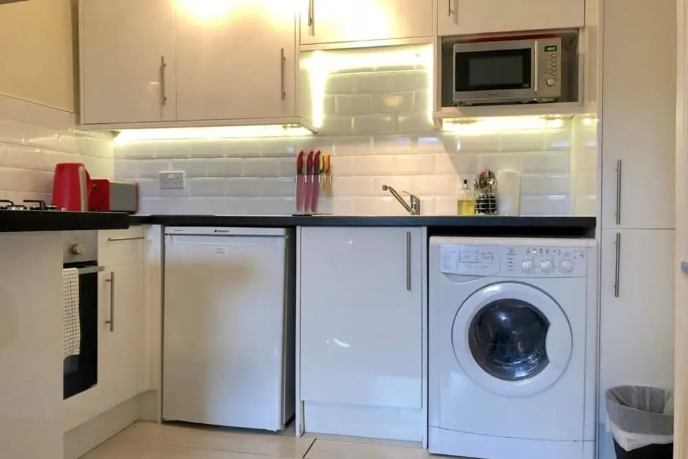 City Centre Flat - photo 10