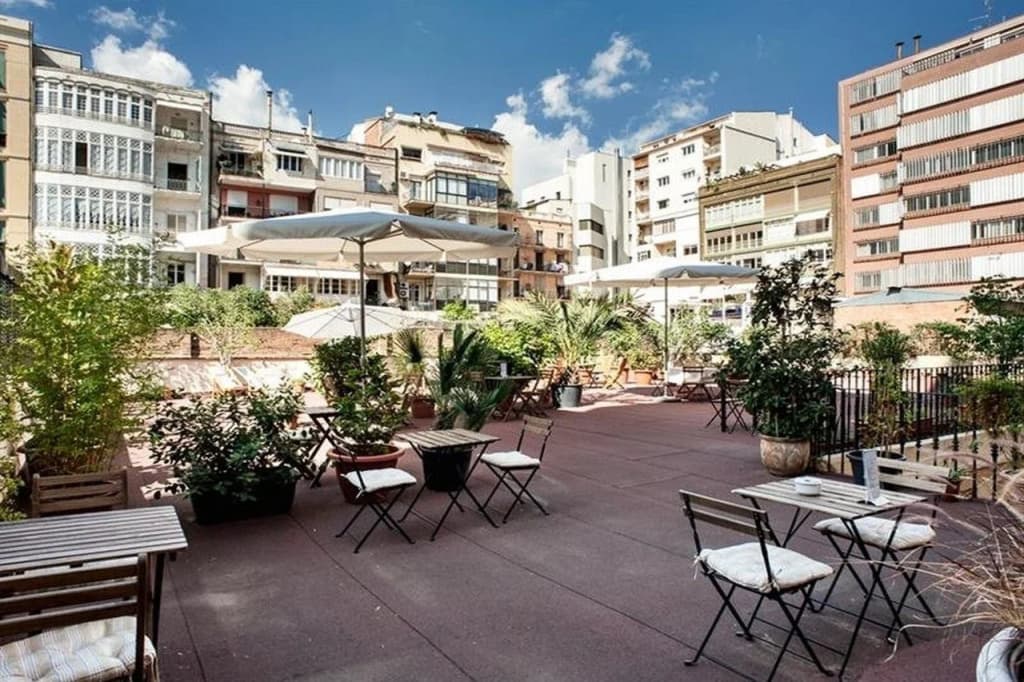 Mihlton Barcelona Boutique B&B - photo 11