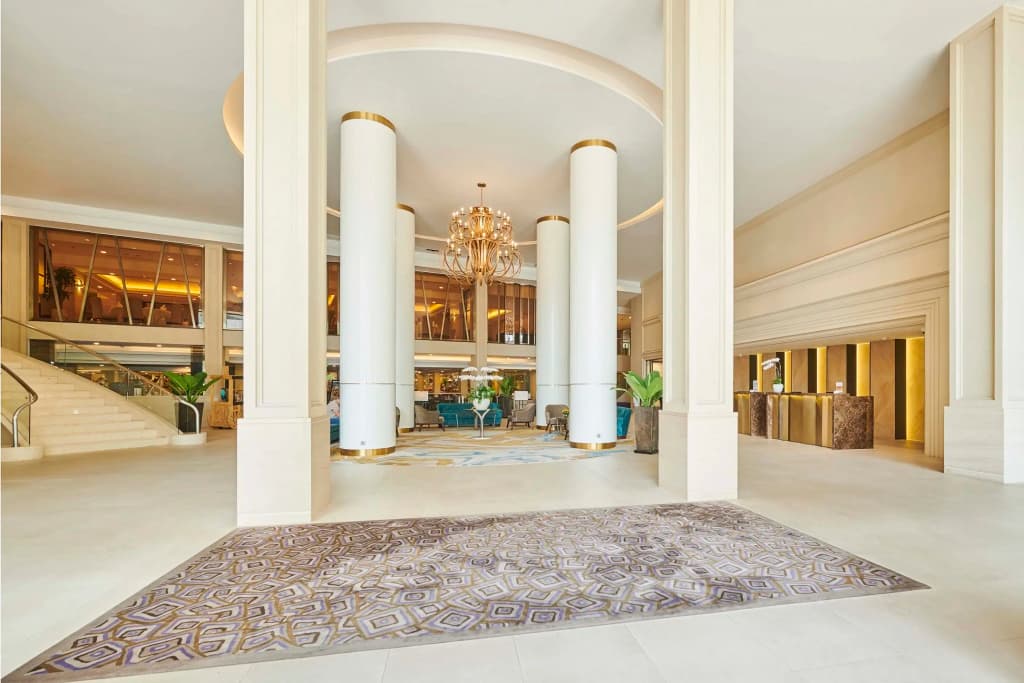 Eastin Grand Hotel Saigon - photo 2