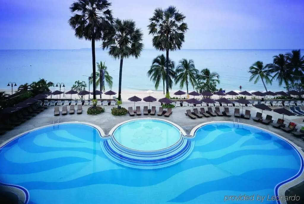Pullman Pattaya Hotel G - photo 12