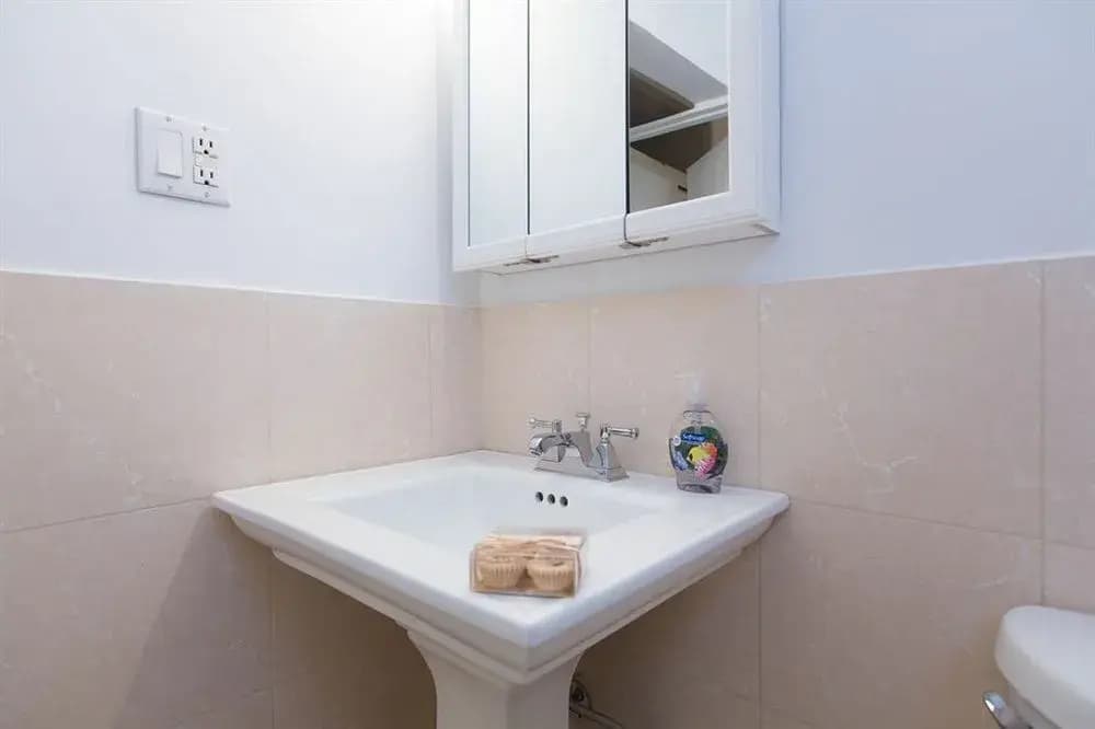 Lincoln Center Holiday Rentals - photo 7
