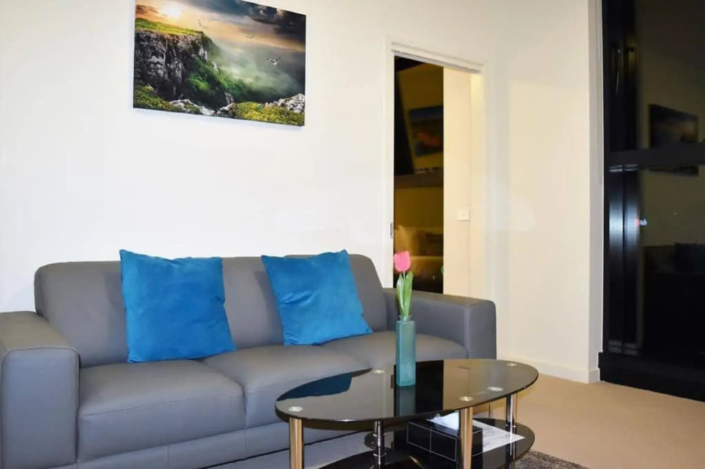 Melbourne SkyHigh Apartments - photo 14