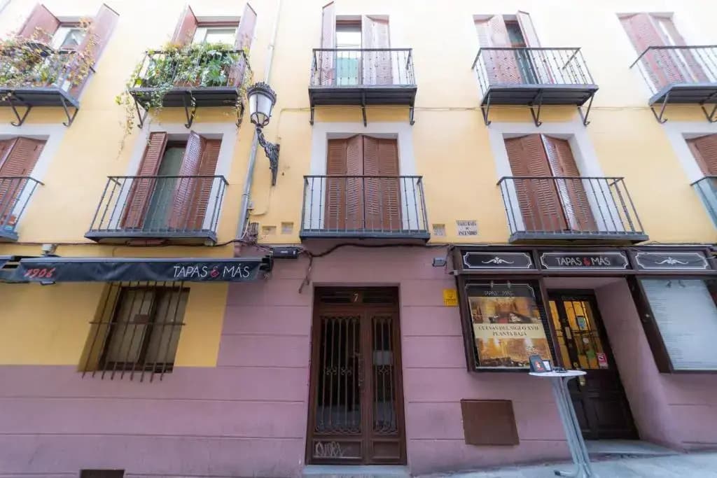 Hotel Madrid - photo 12