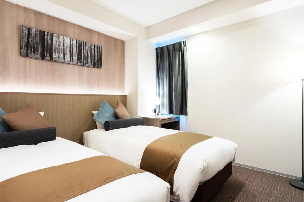 Nipponbashi Crystal Hotel 2 - photo 4
