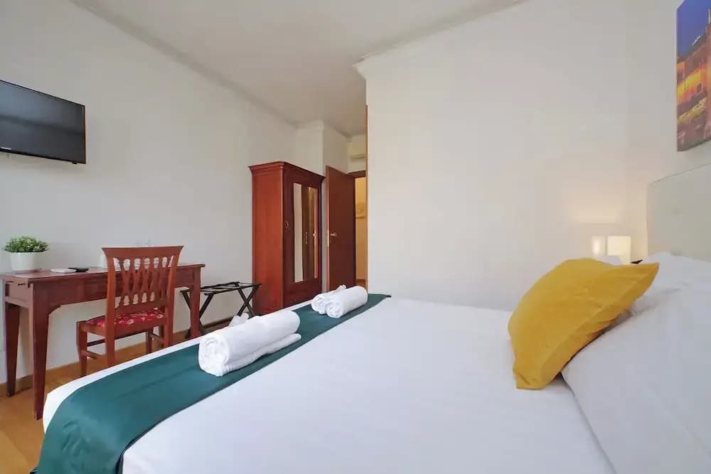 Romulus Rooms - photo 25