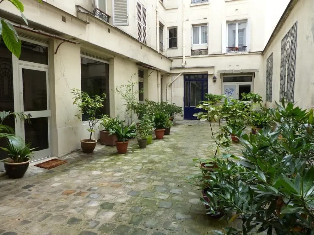 Rue Turgot Apartment - photo 2