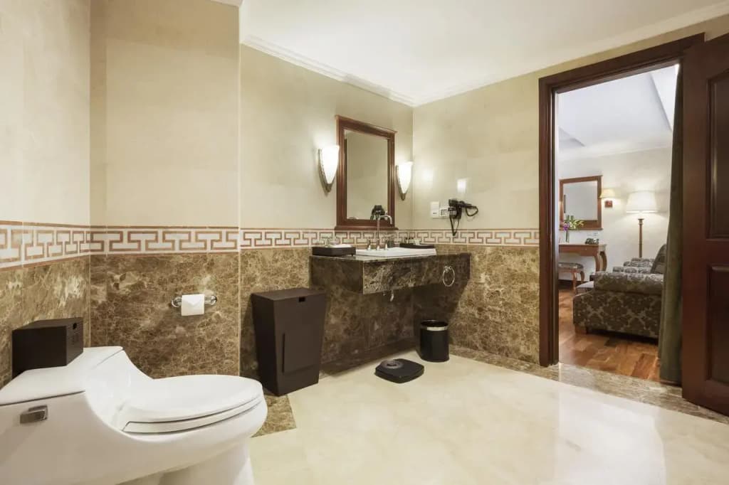 Rex Hotel - photo 8