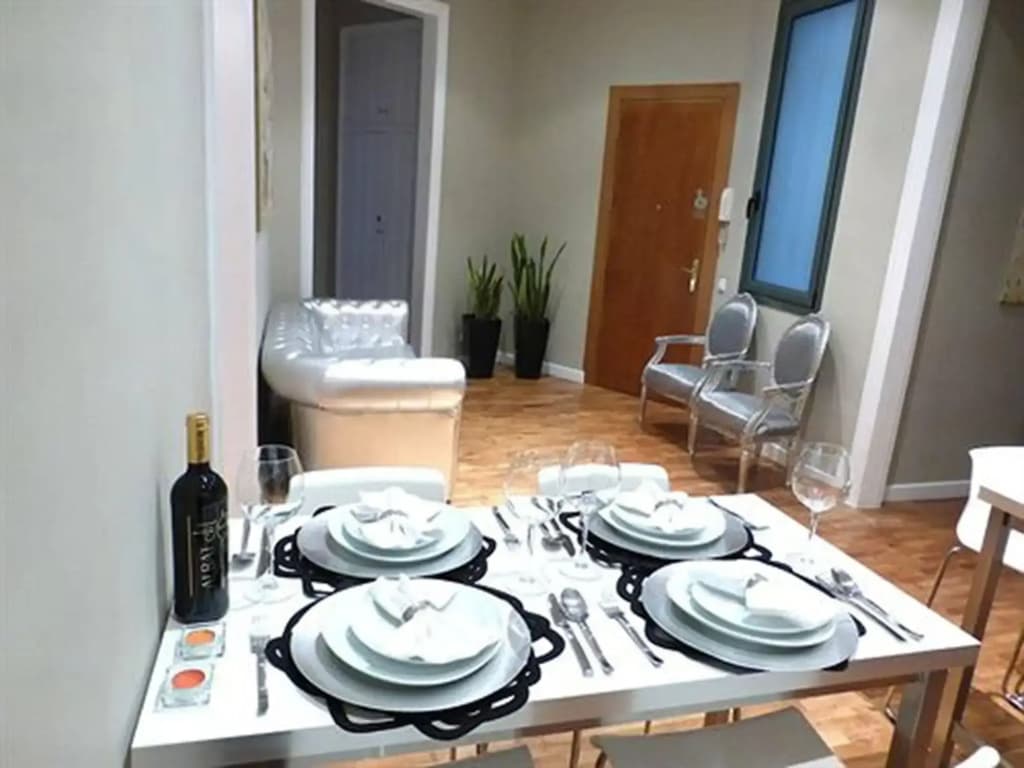 Super Balmes Guest House - photo 19