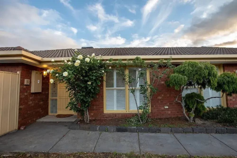 Quiet & Peaceful 3bed2bath Home @keilor Downs - photo 13