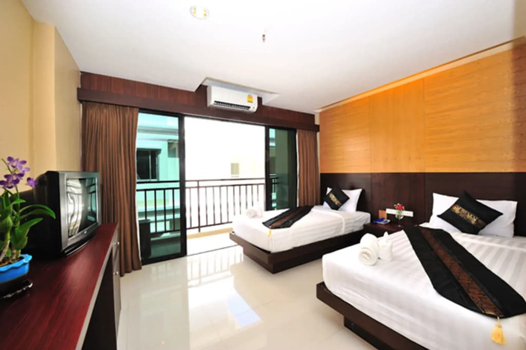 Diamond Crown Hotel Patong - photo 7