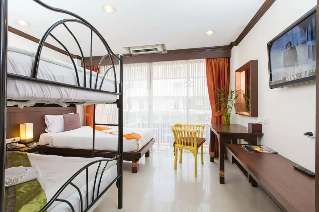 Marina Boutique Suites Guesthouse - photo 5