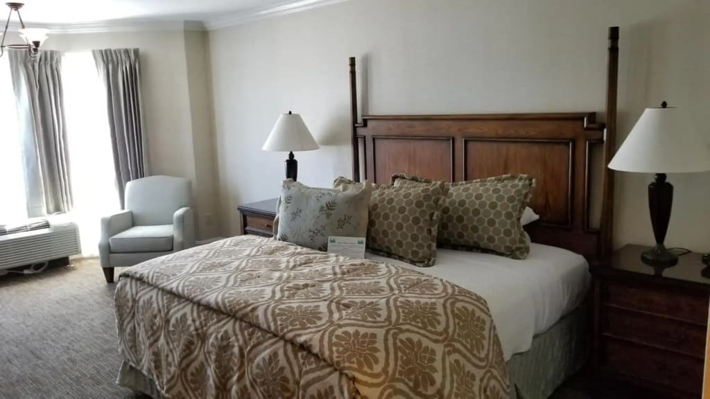 Chelsea Inn - photo 6