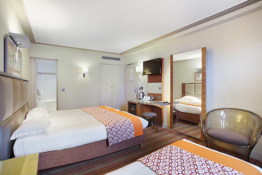 Hotel Berne Opera - photo 23