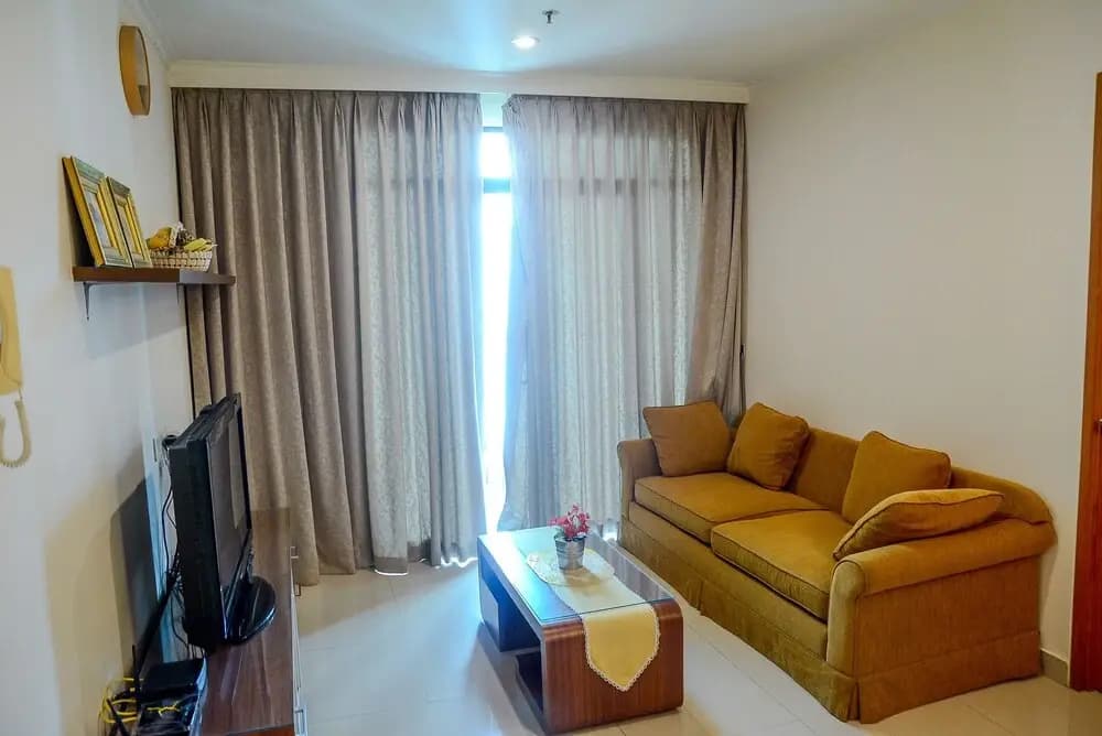 Best Spacious Hampton's Park Apartment - photo 2