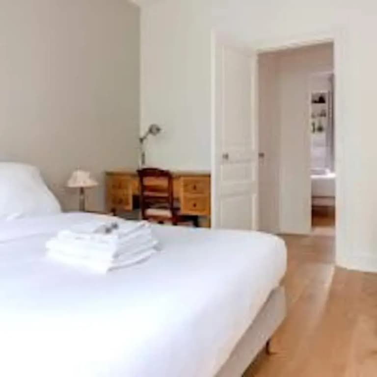 Eiffel Tower Lourmel Residence - photo 4