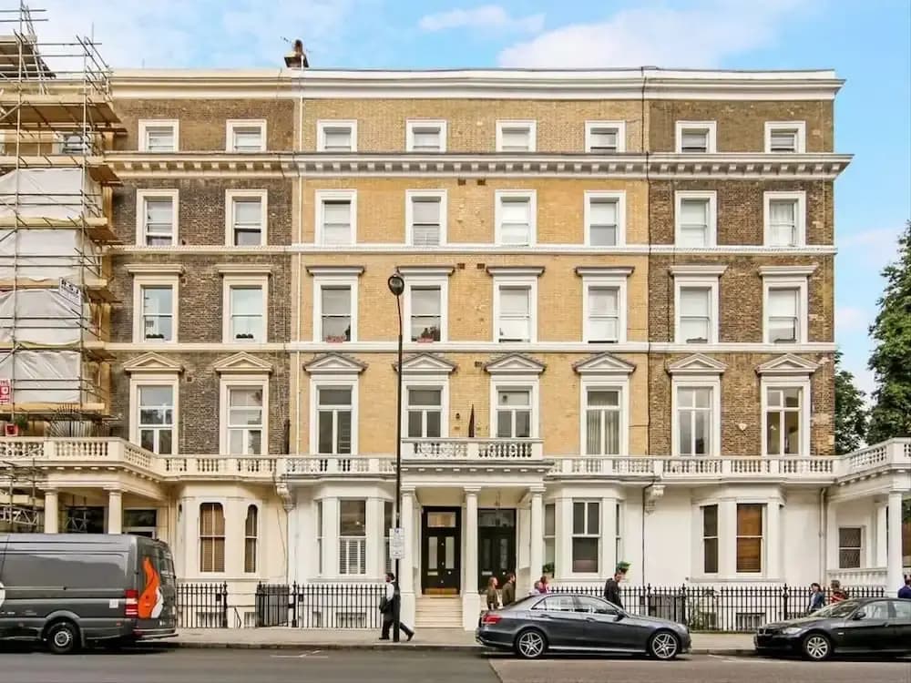Luxurious 1BR Period Property in Kensington - main photo