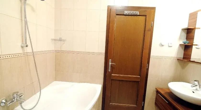Leda Apartments - photo 7