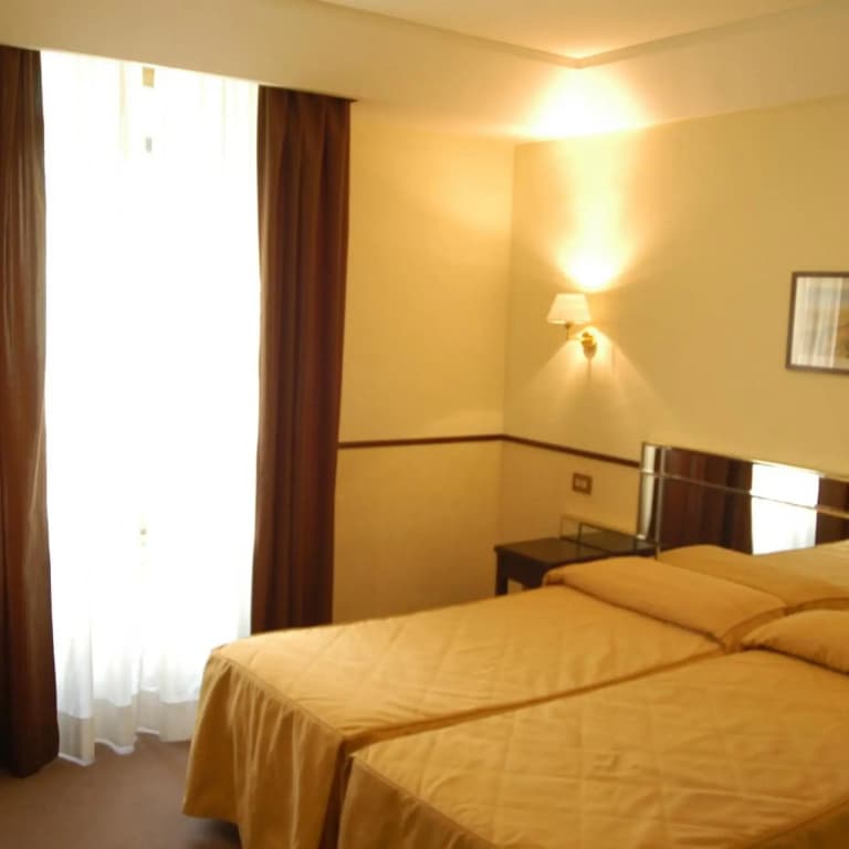 Hotel Garda - photo 21