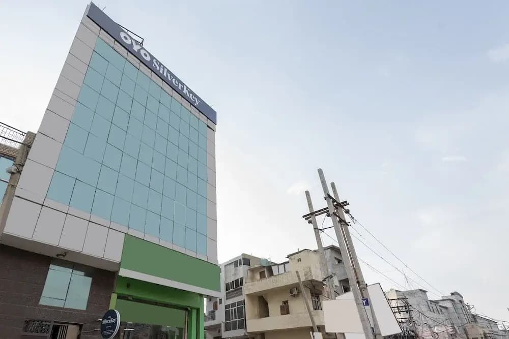 Silver Key Pooth Kalan by OYO Rooms - photo 1