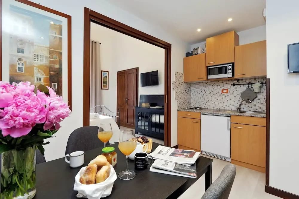 Cavour Square Apartment - photo 12
