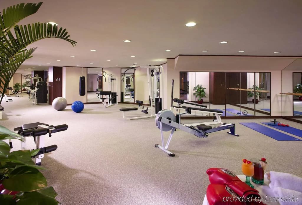 Harbour Plaza Metropolis - photo 16