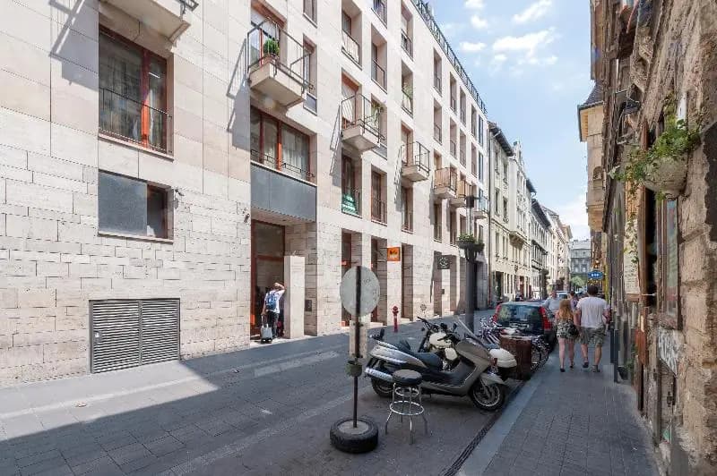 Budapest Kazinczy Hostel - photo 2