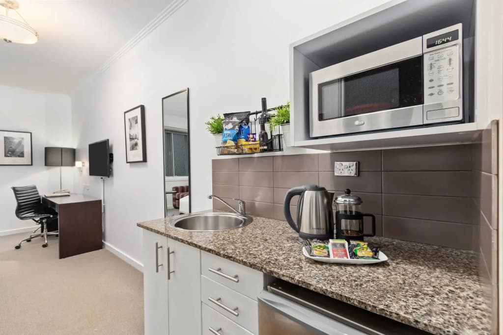 Alto Hotel on Bourke - photo 20