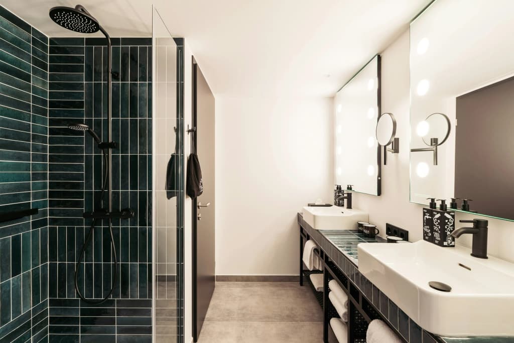 Hotel Schani UNO City - photo 9