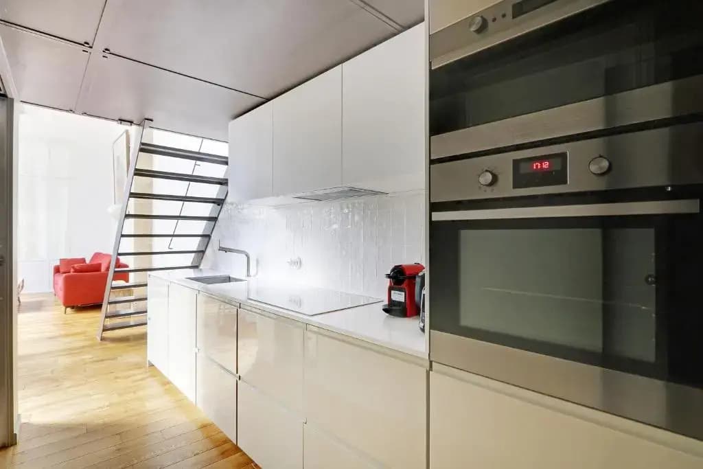 Pick A Flat's Apartment in Porte Saint Denis - rue d'Hauteville - photo 17