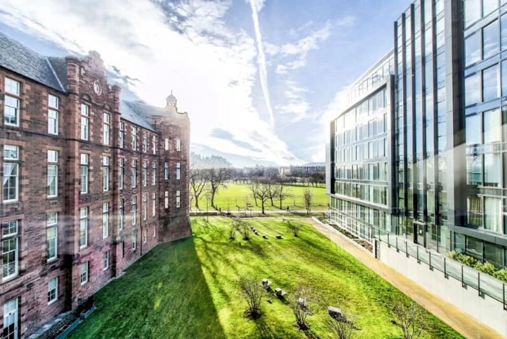 Luxury Quartermile Apart - photo 12
