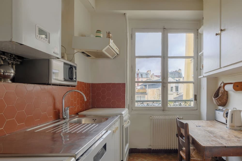 Paris Center St Claude residence - photo 12