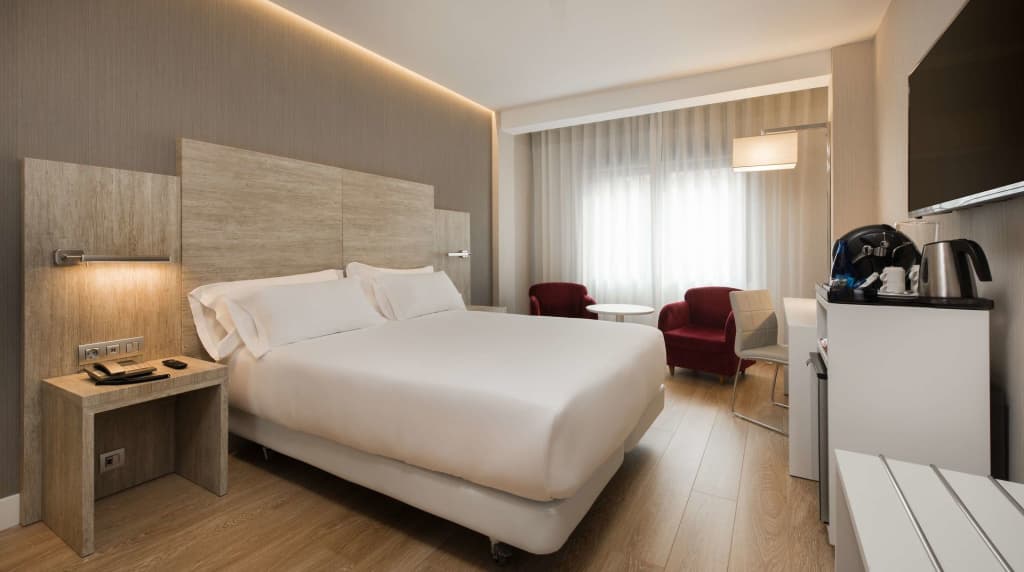 NH Madrid Chamberí - photo 4