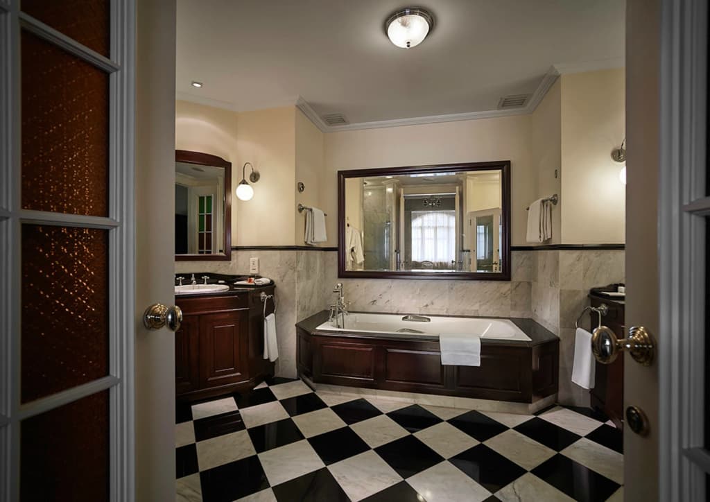 Eastern And Oriental Hotel - photo 23