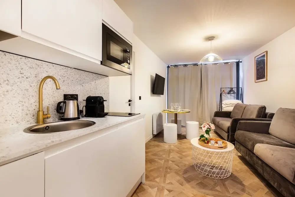 Charming Apartment - 1BD /6P - Near Eiffel Tower - photo 10